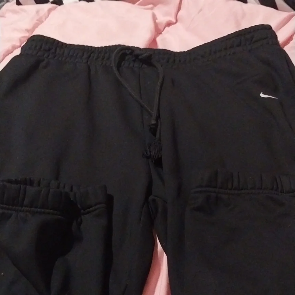 Sweatpants - Picture 1 of 3